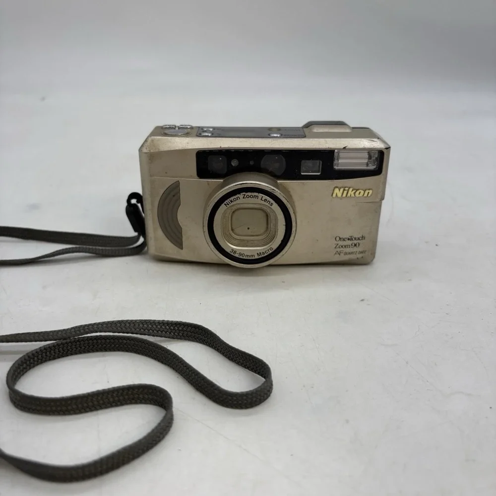 Nikon One-Touch Zoom 90 AF Quartz 35MM Film Camera 38-90mm Untested